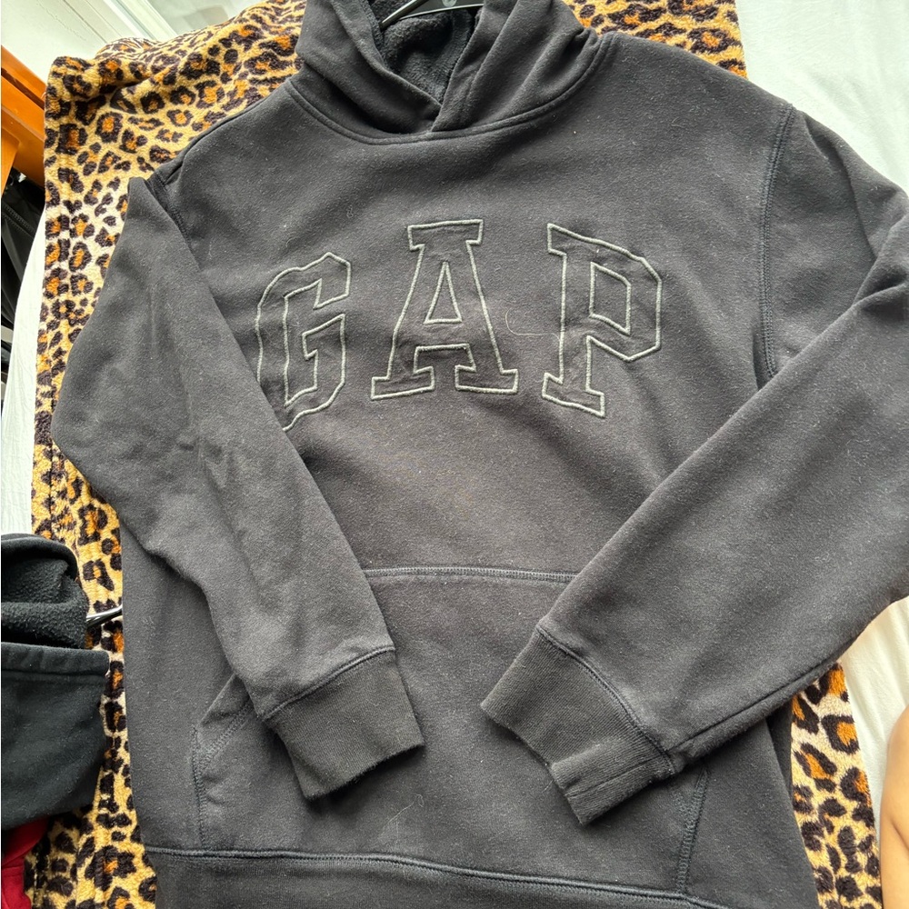 GAP women’s  Black Hoodie Sweater